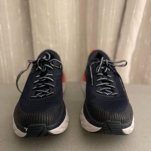 Hoka One One Bondi 7 Women’s sneakers.